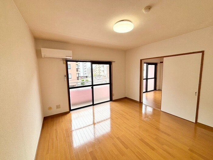 レジェ－ル・ロゼＩＺＵＭＩの物件内観写真