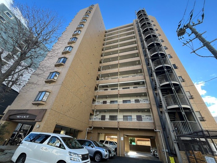 ベルソ－レ木ノ下の物件外観写真