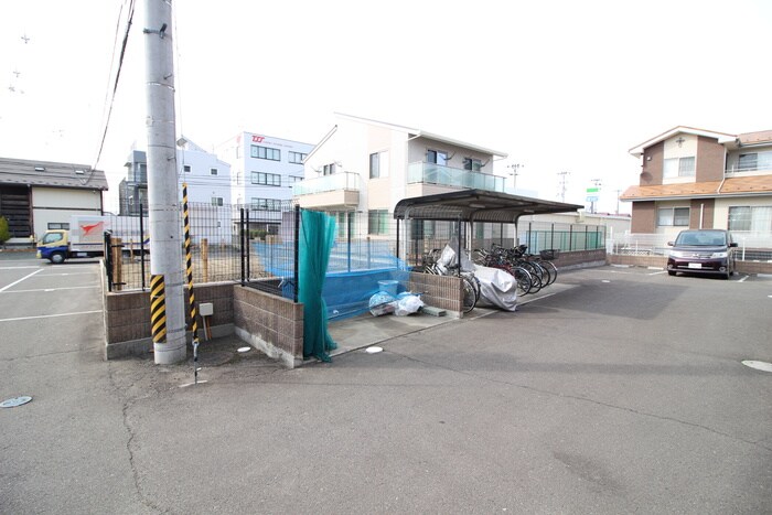 メゾンワガツマの物件外観写真