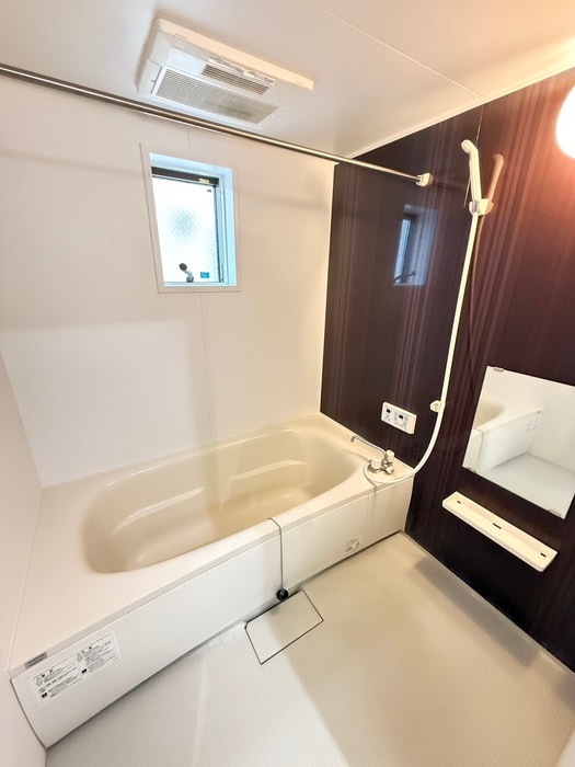 ドゥ・アネッサⅥの物件内観写真