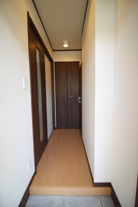 ドゥ・アネッサⅥの物件内観写真