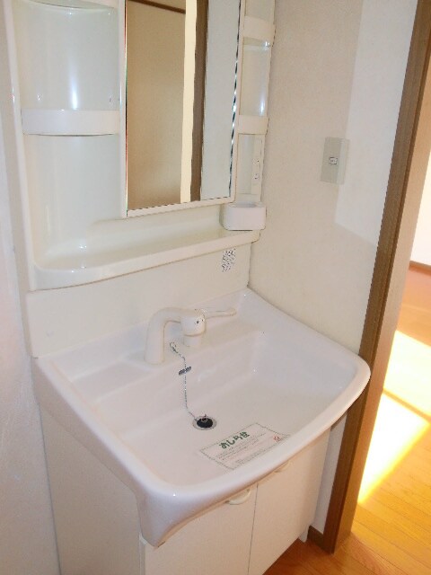 ファミールエセナＤの物件内観写真