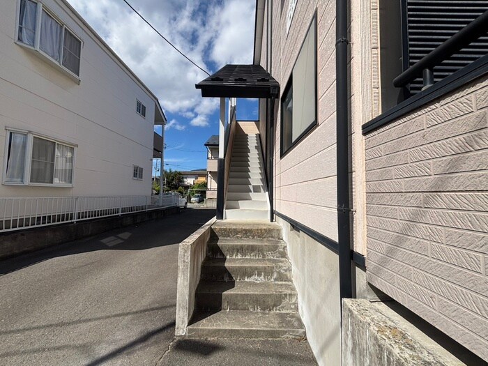 バーシティハウス留ケ谷Ｂの物件外観写真