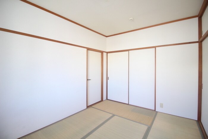 栄ビレッヂの物件内観写真