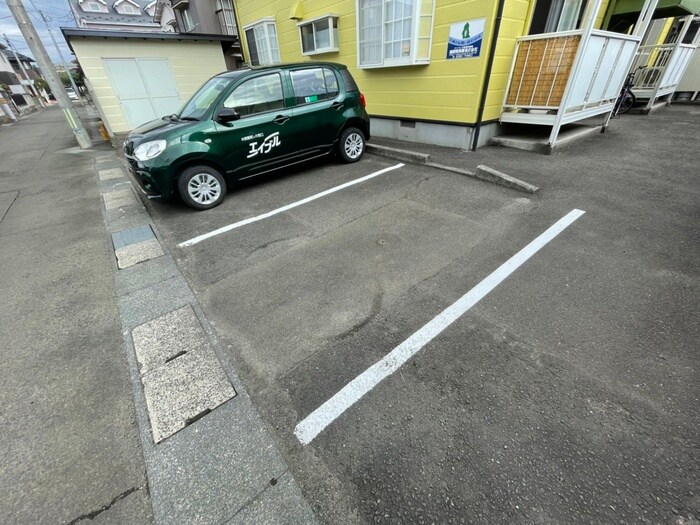 栄ビレッヂの物件外観写真