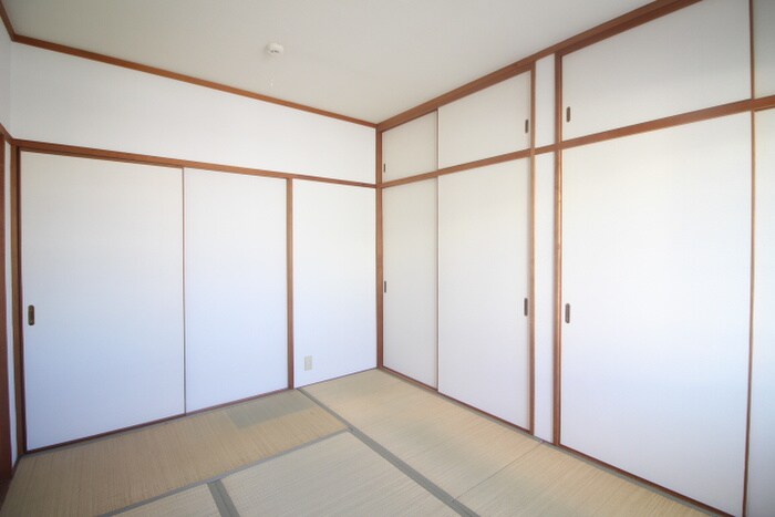 栄ビレッヂの物件内観写真