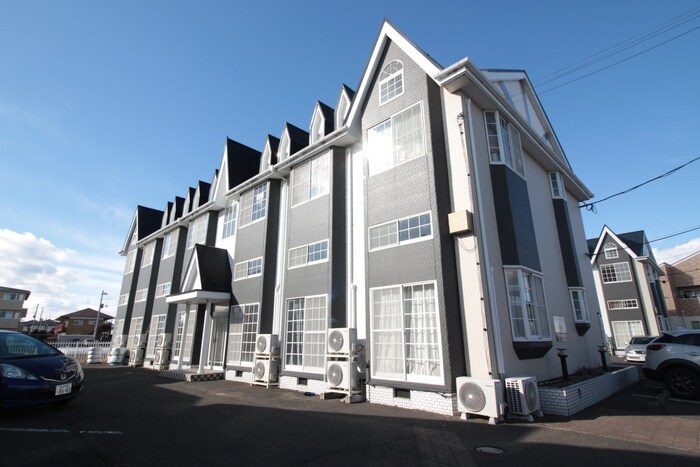 ホワイトキャッスル郡山ビレジBの物件外観写真