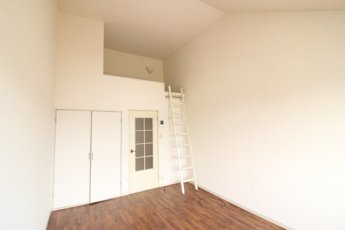 ホワイトキャッスル郡山ビレジBの物件内観写真