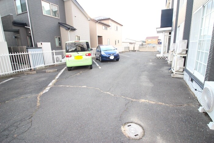 ホワイトキャッスル郡山ビレジBの物件外観写真