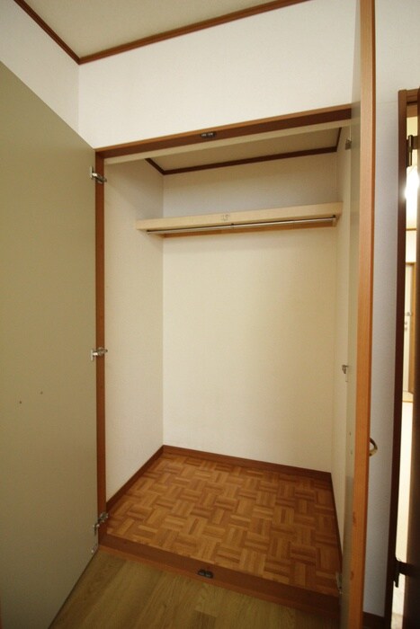 イーストアベニューの物件内観写真