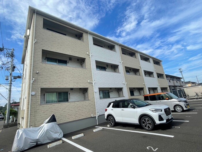 シンフォニー大場の物件外観写真