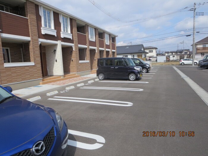 ダンデライオン弐番館の物件外観写真