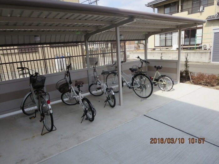 ダンデライオン弐番館の物件外観写真