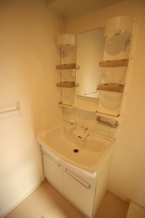 ダンデライオン弐番館の物件内観写真