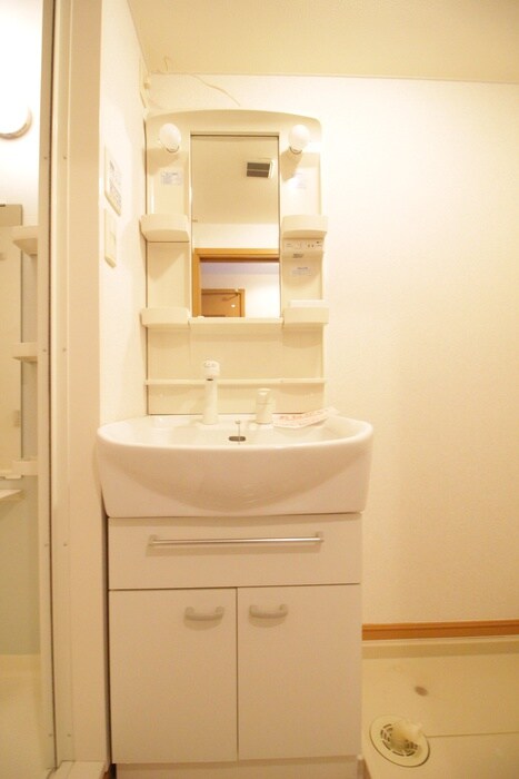 エスト・コリーヌの物件内観写真