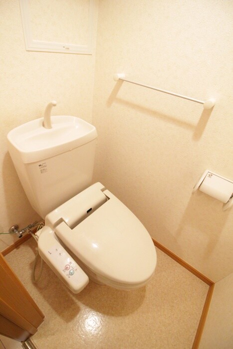 エスト・コリーヌの物件内観写真