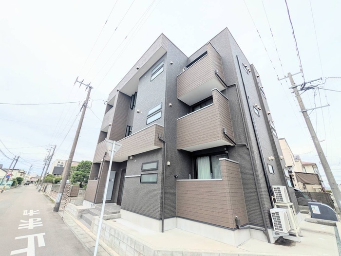 R－SMART福田町駅の物件外観写真