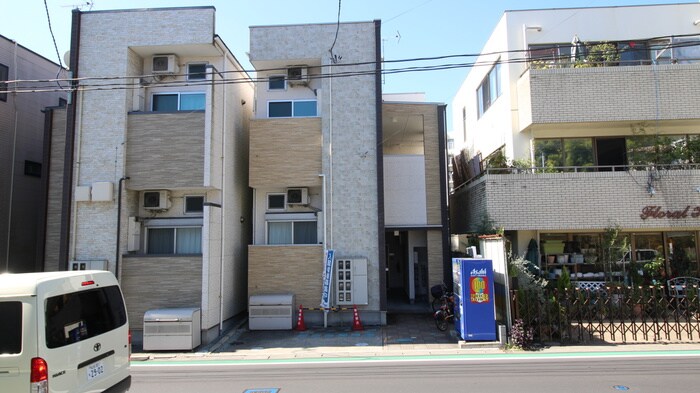 ラ・フォーレ東照宮の物件外観写真