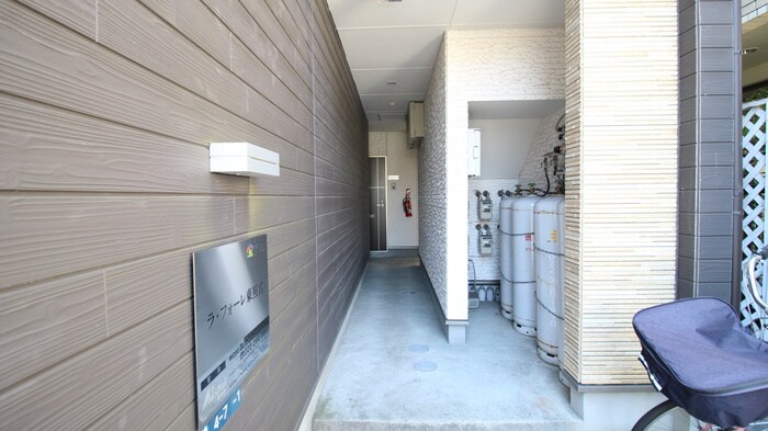 ラ・フォーレ東照宮の物件外観写真