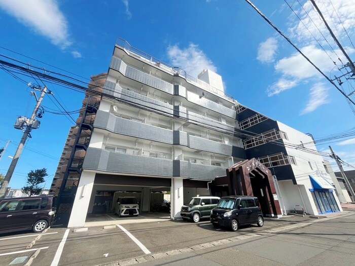 コーポラス中倉の物件外観写真