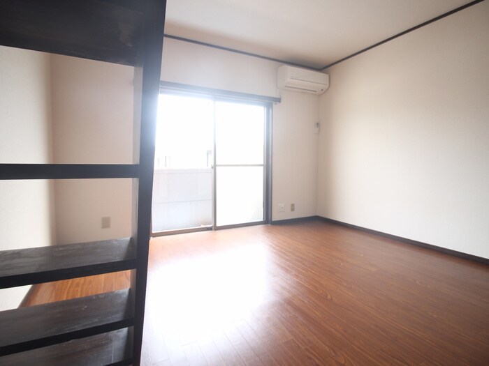 ロイヤルメゾンCの物件内観写真