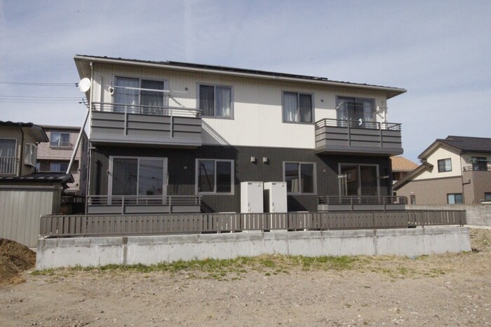 シャーメゾン・エムオーの物件外観写真