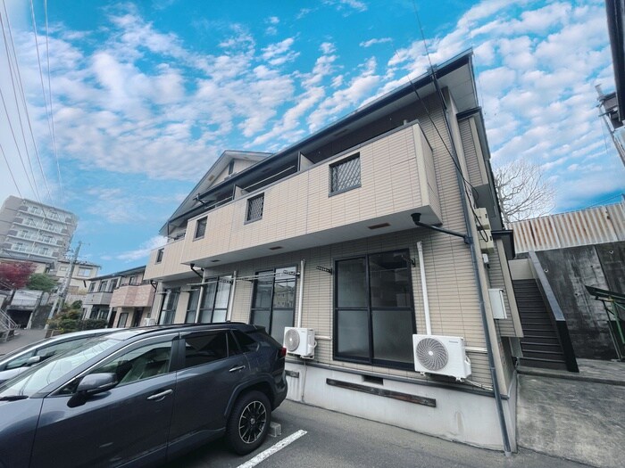 シャンテ小松島の物件外観写真