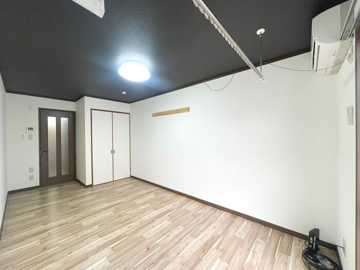 シャンテ小松島の物件内観写真