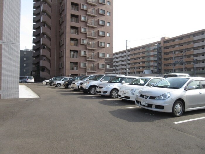 新田東レジデンス五番館の物件外観写真