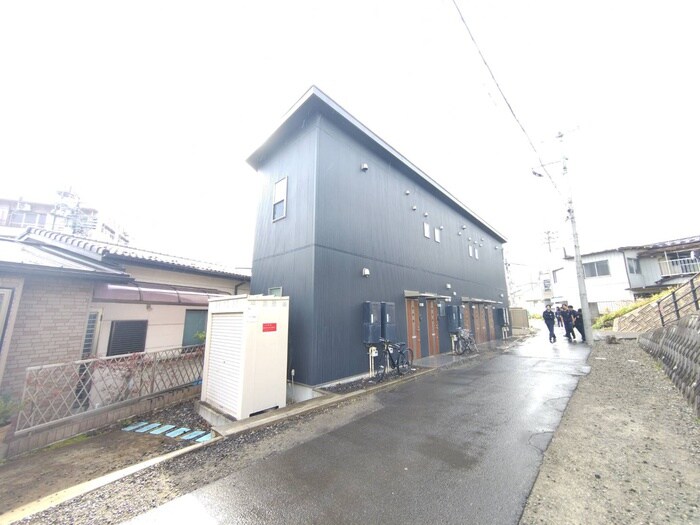 エスポワール真栄の物件外観写真