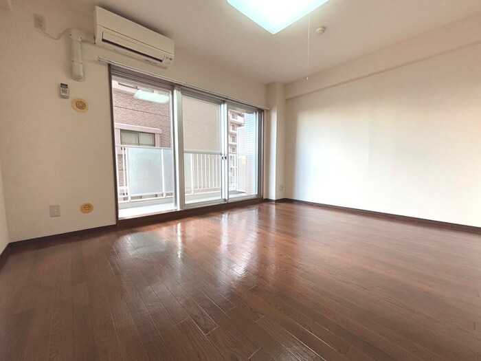 ＹＳＫコーポ卸町の物件内観写真