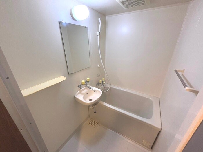 ＹＳＫコーポ卸町の物件内観写真