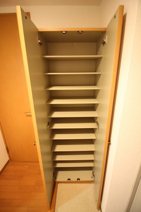 アルバ市名坂の物件内観写真