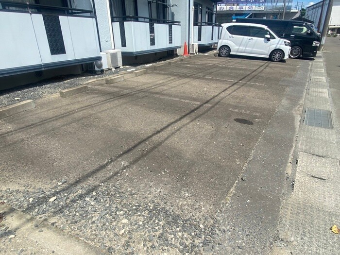 熱田ハイツの物件外観写真