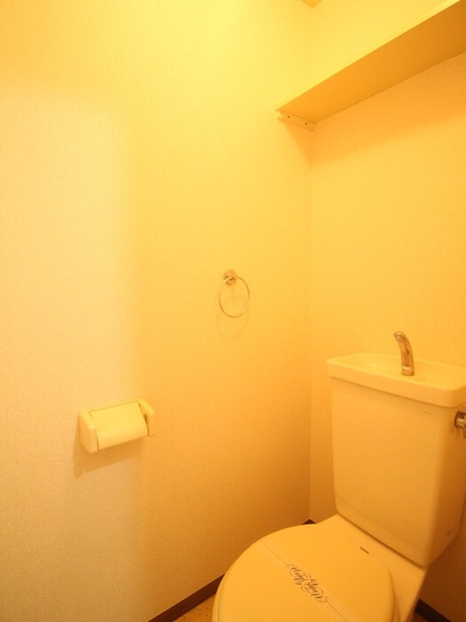 熱田ハイツの物件内観写真