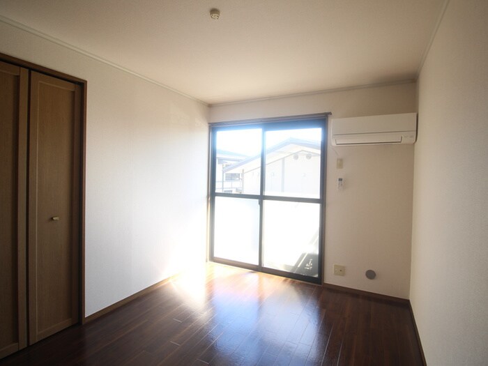 熱田ハイツの物件内観写真