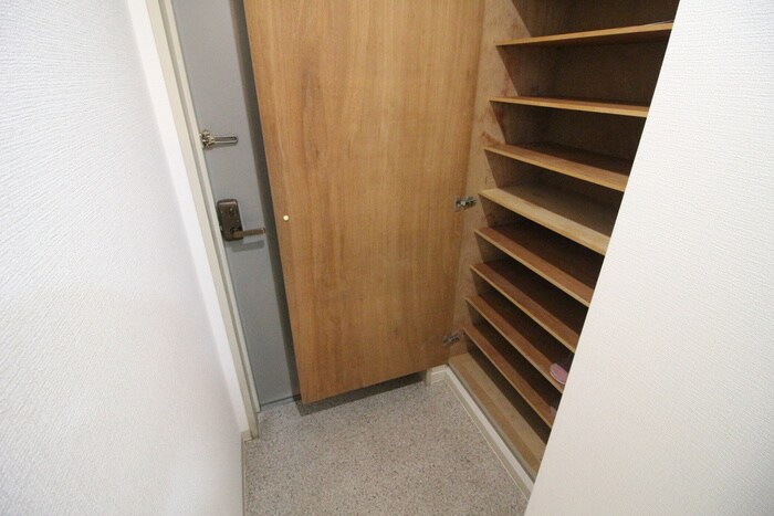 ロイヤルヒルズ成田町の物件内観写真