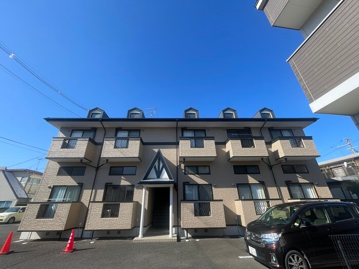 サゥーヂビバⅡ番館の物件外観写真