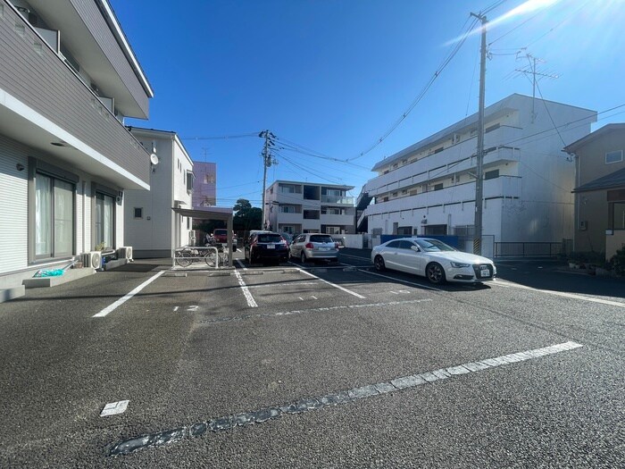 サゥーヂビバⅡ番館の物件外観写真