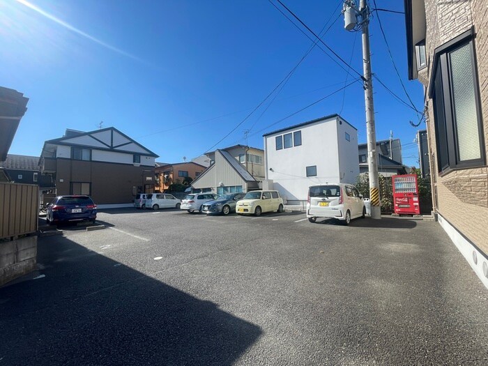 サゥーヂビバⅡ番館の物件外観写真