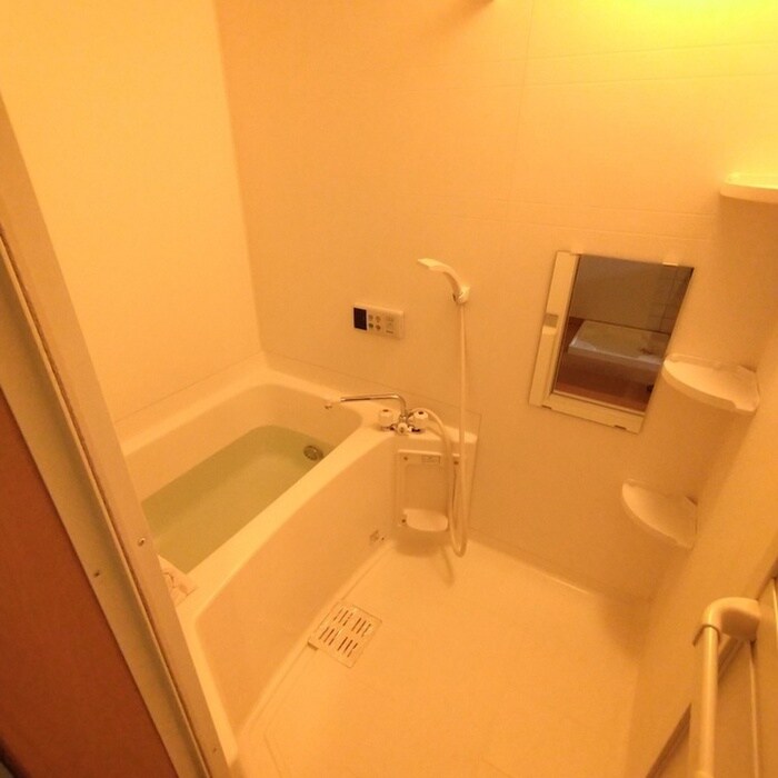 サゥーヂビバⅡ番館の物件内観写真