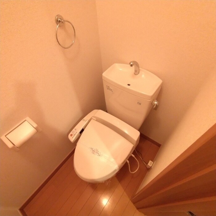 サゥーヂビバⅡ番館の物件内観写真