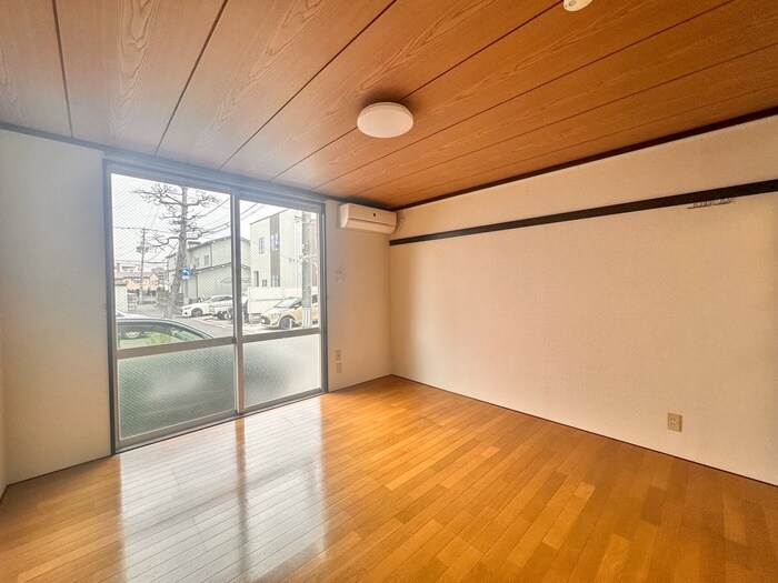 シャトルサトーの物件内観写真