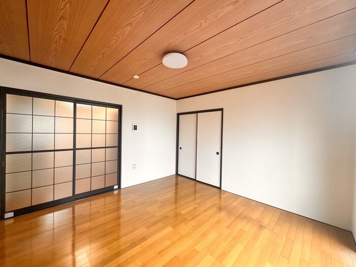 シャトルサトーの物件内観写真