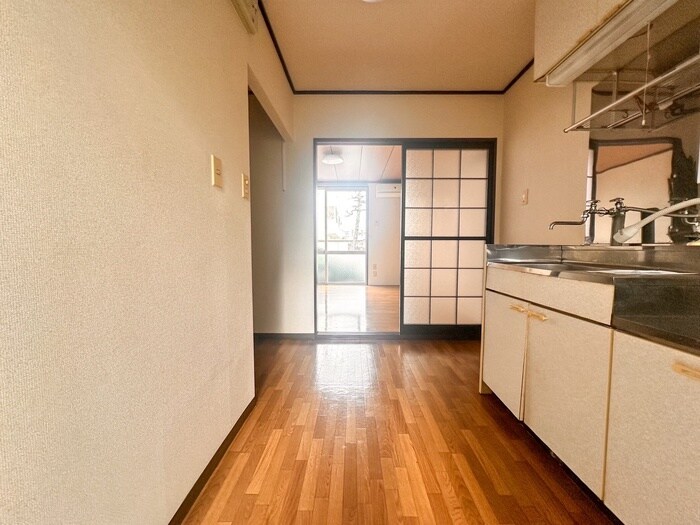 シャトルサトーの物件内観写真