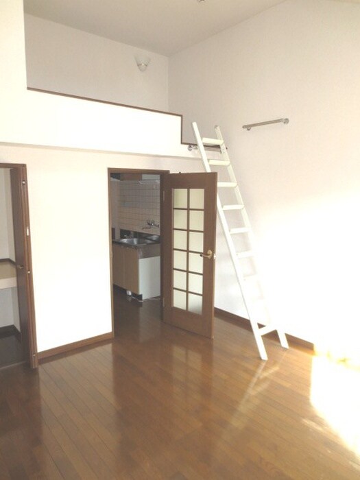 アヴァンセ富沢南五番館の物件内観写真