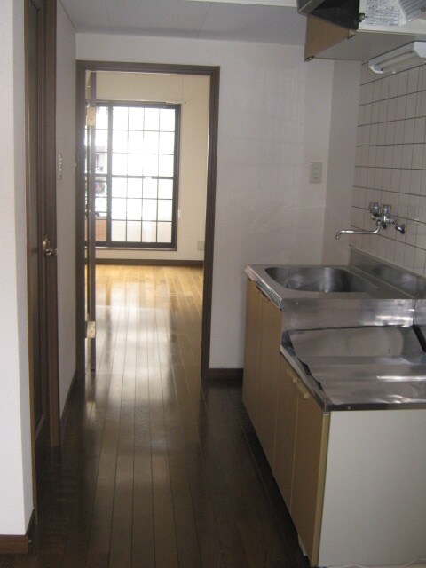 アヴァンセ富沢南五番館の物件内観写真