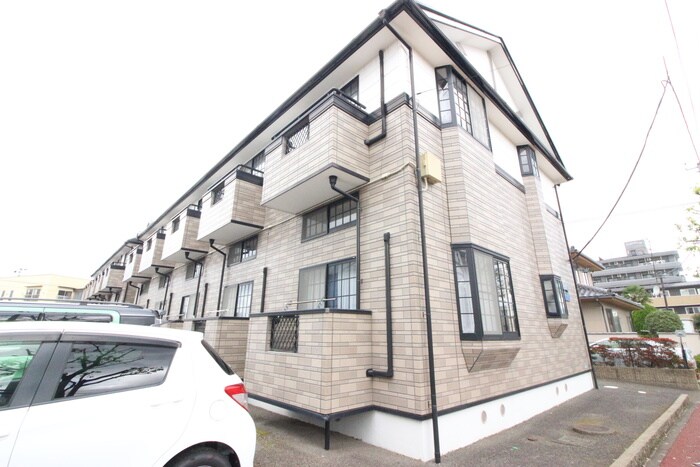 アヴァンセ富沢南五番館の物件外観写真