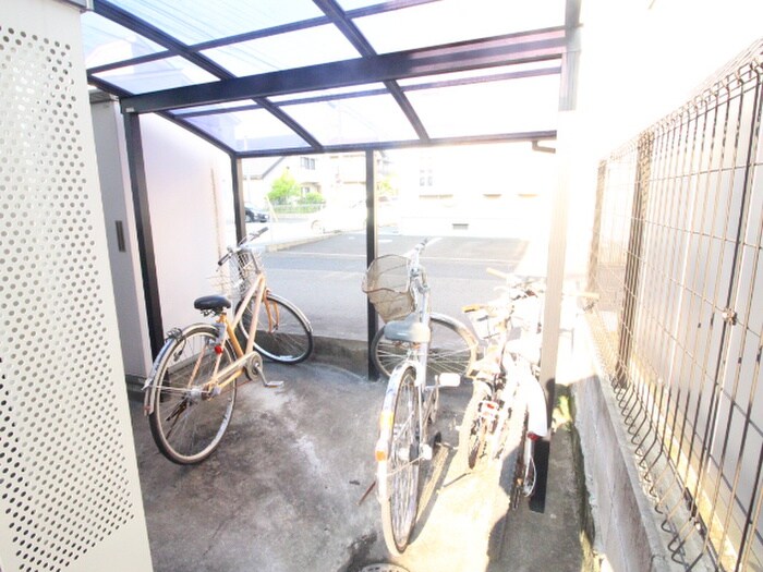 コーポスズキ中倉の物件外観写真