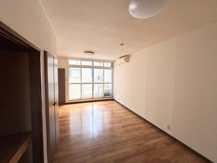 出花レジデンス郷家A棟の物件内観写真